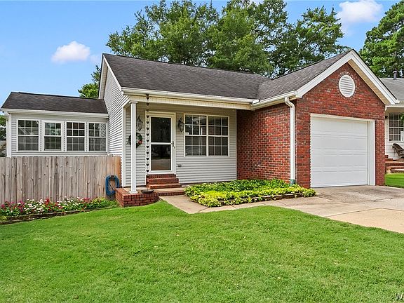 2nd image of 1035 Mockingbird Ln