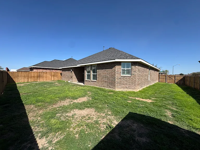 7201 Donatello St — Photo 19