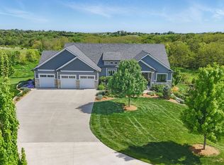 1720 Merriam Ct, Winterset, IA 50273