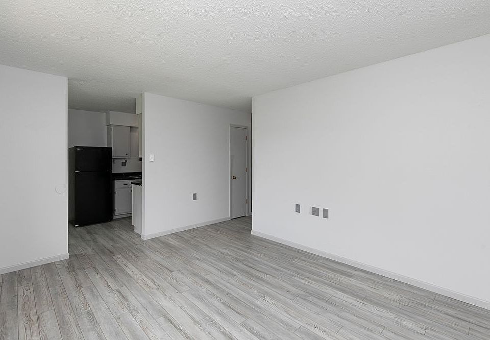 315 Chestnut St, Minburn, IA 50167 Zillow