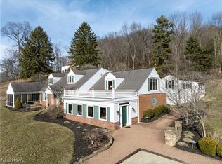 2025 Pleasant Valley Rd NE, New Philadelphia, OH 44663