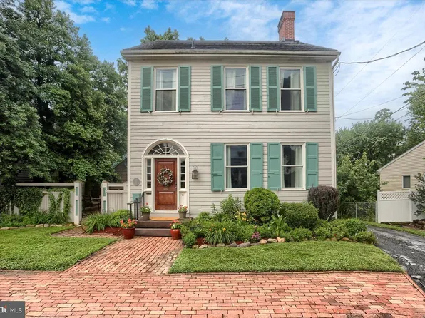535 N Spring St, Middletown, PA 17057