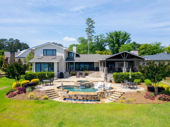 109 Lakeview Ct NE, Milledgeville, GA 31061