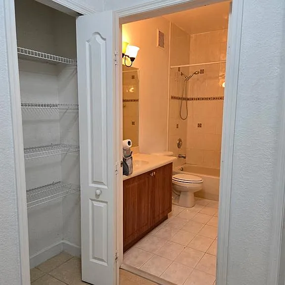 7060 NW 177th St #103 — Photo 22