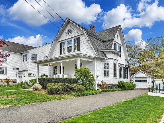 3rd image of 10 Green Ave