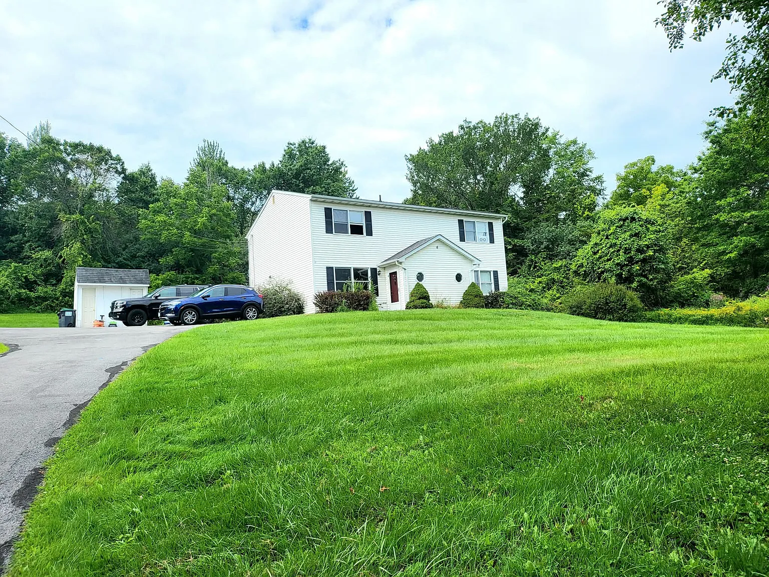 2 bed, 1.5 bath, 1155 sqft, $2,600 — Photo 3