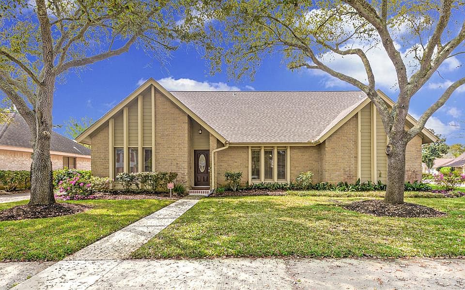 1st image of 2826 N Blue Meadow Cir