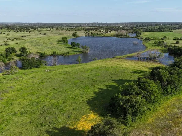 7800 County Road 210, Bertram, TX 78605
