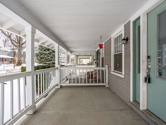 4th image of 3241 N Park Ave