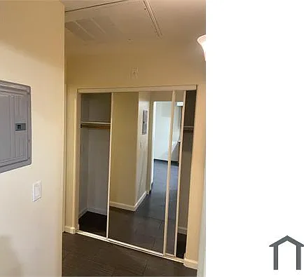 507 W 83rd St #214 — Photo 7