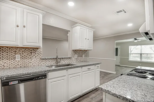 5230 Village Row — Photo 18