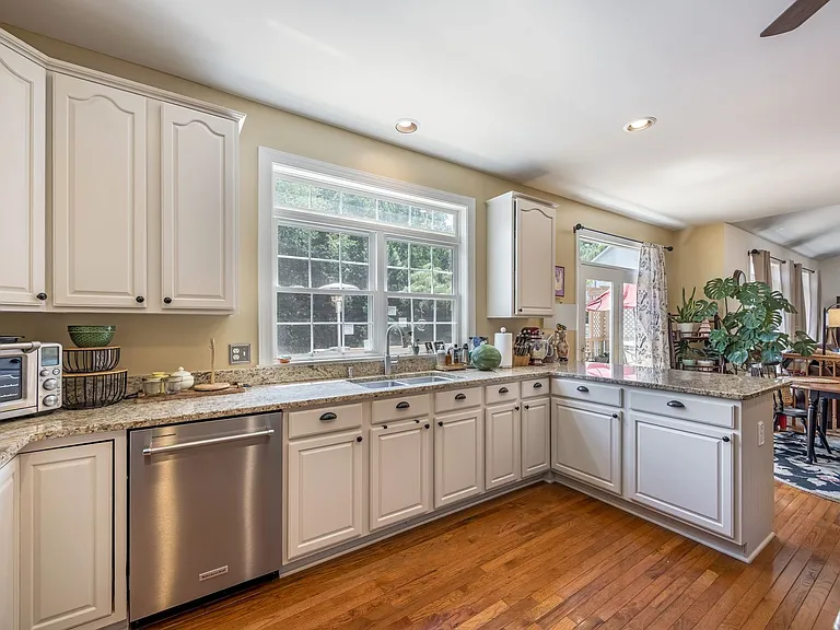 26 Kirby Ln — Photo 12