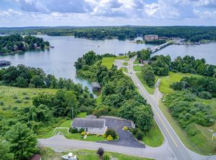 1027 Waterwheel Dr, Moneta, VA 24121
