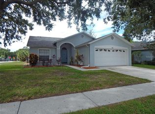 1465 Tiverton Dr, Brandon, FL 33511