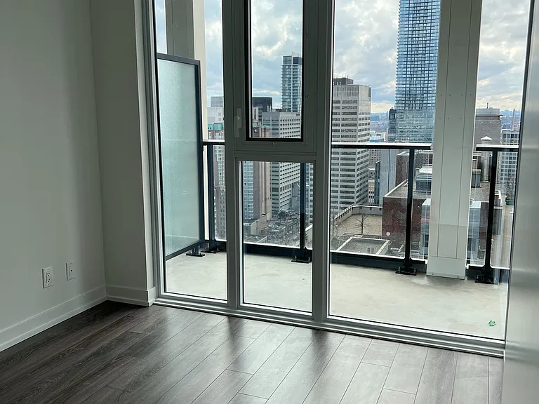 20 Edward St #2612 — Photo 14