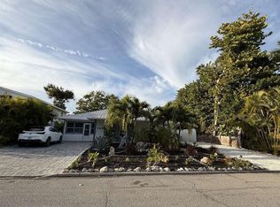 751 Fox St, Longboat Key, FL 34228