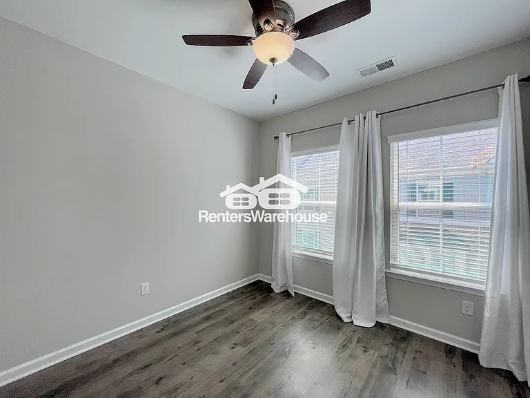 521 Charles Porteus Ln — Photo 30
