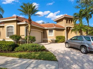 5958 Paradise Cir #2-40, Naples, FL 34110