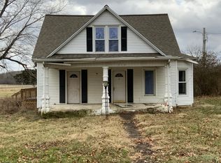 210 Cedar Ave, Cabool, MO 65689
