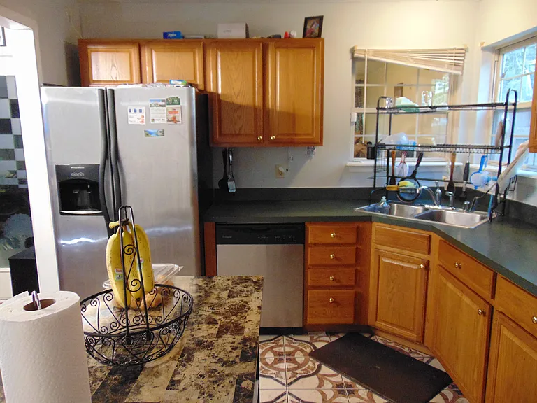 233 Ellis Park — Photo 9