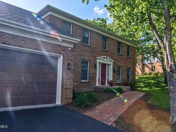 2nd image of 351 Coventry Ct