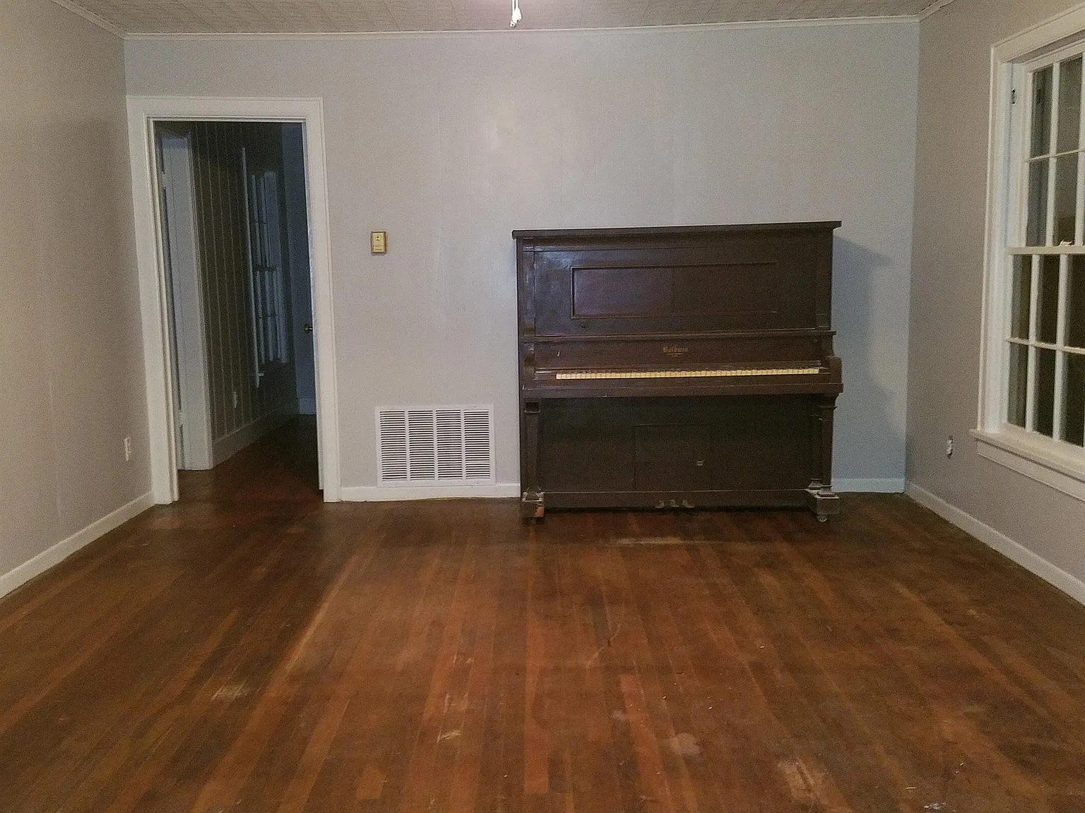 221 Leonard Dr, Longview, TX 75602 - 1 — Photo 2
