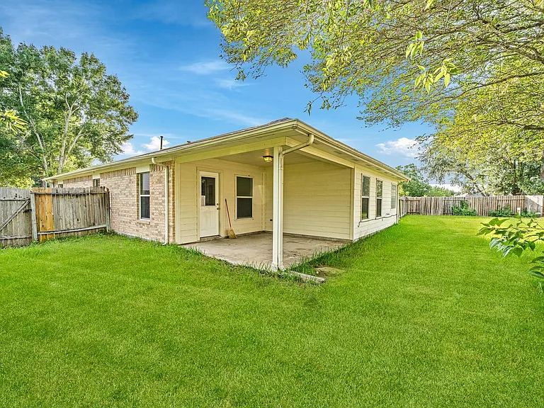 7207 Highland Oak Ct — Photo 25