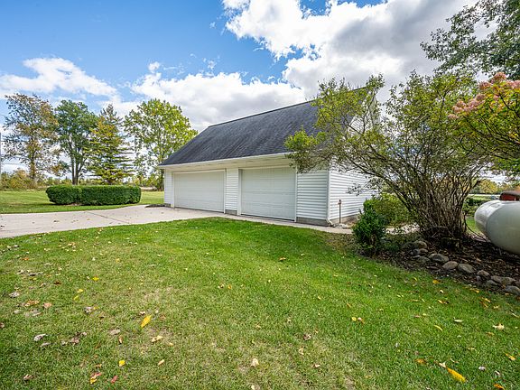 5th image of 4620 Peterson Rd