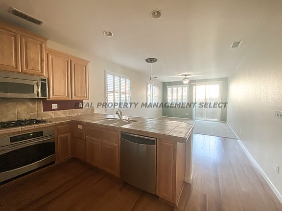 5th image of 2896 Tourbrook Way