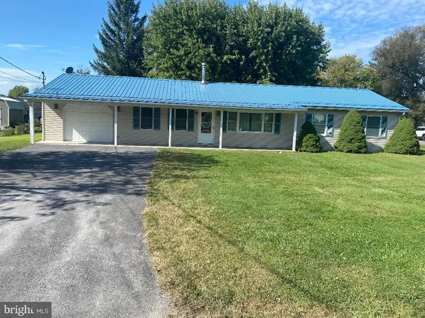 107 Pine Maple St, Mc Alisterville, PA 17049
