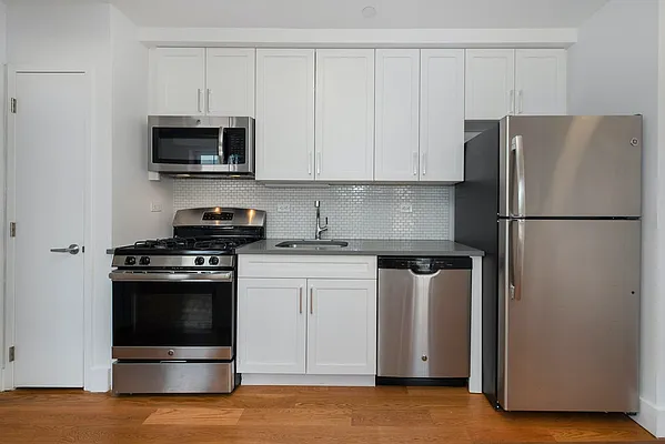 Rented by Bold Marketing | media 18