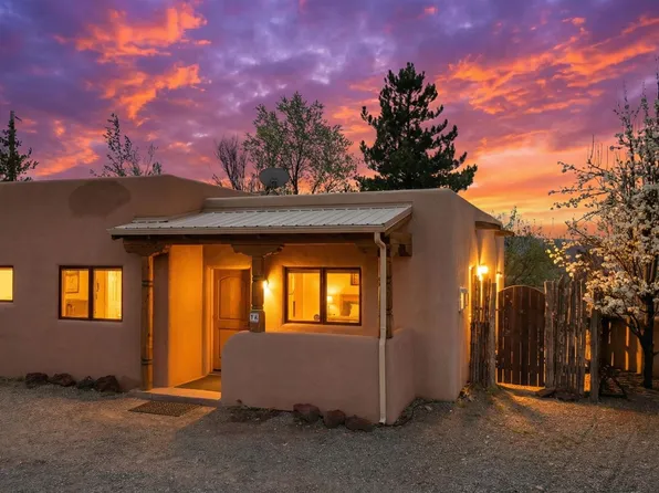 630 Zuni St #16, Taos, NM 87571