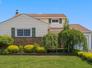 50 Froehlich Farm Rd, Hicksville, NY 11801