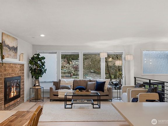 5th image of 17414 Brook Boulevard