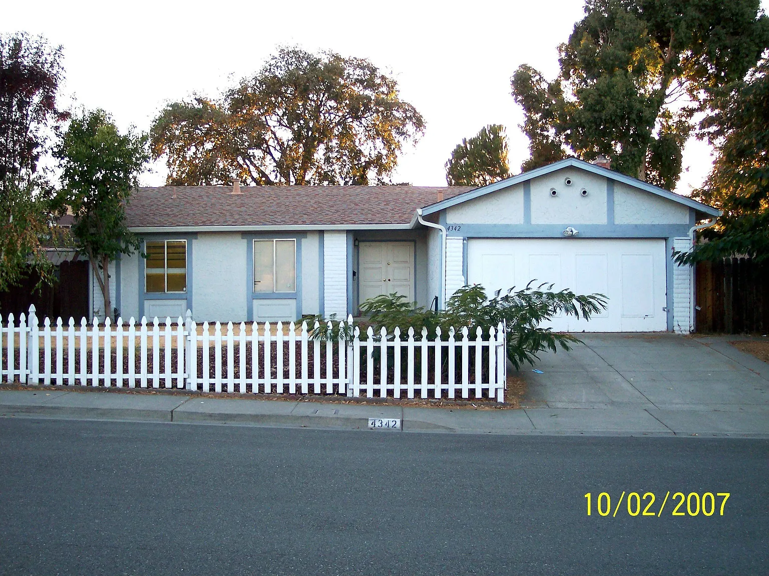 4342 Palo Verde Dr photo 1