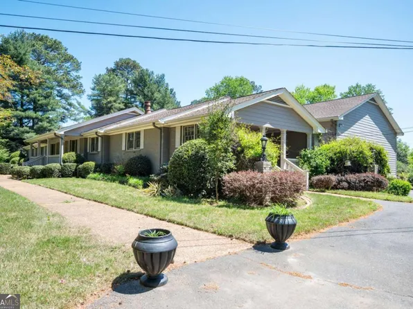 202 Heights Pl, Canton, GA 30114