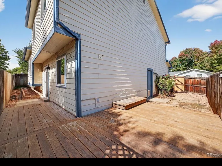 250 Cypress Ln — Photo 28