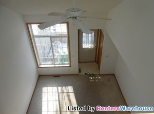 9893 Hamlet Ln S, Cottage Grove, MN 55016