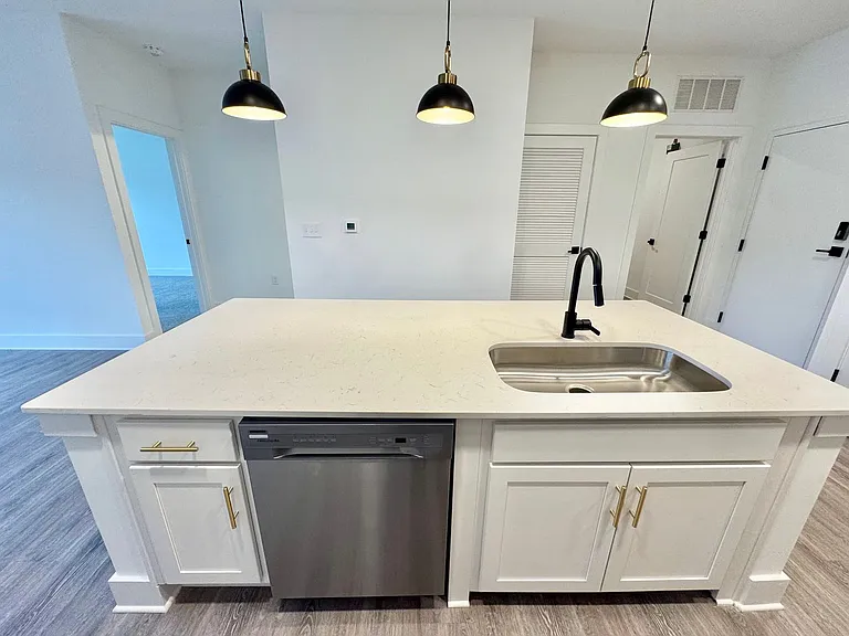 175 Black St W #107 — Photo 15