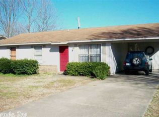 2 Macarthur Dr, Conway, AR 72032