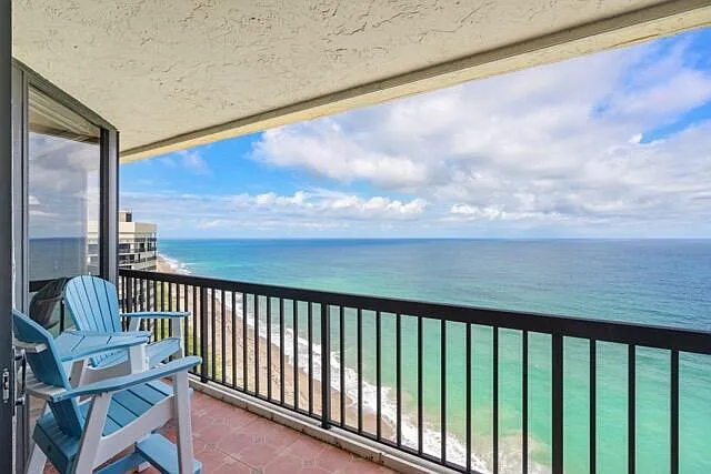 9550 S Ocean Dr #4