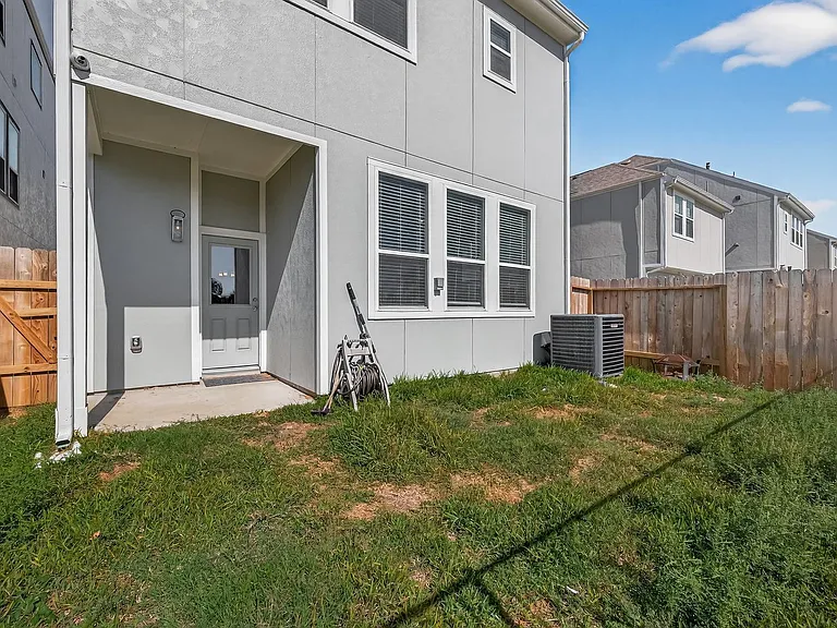 3223 Cedar Dawn Ln — Photo 37