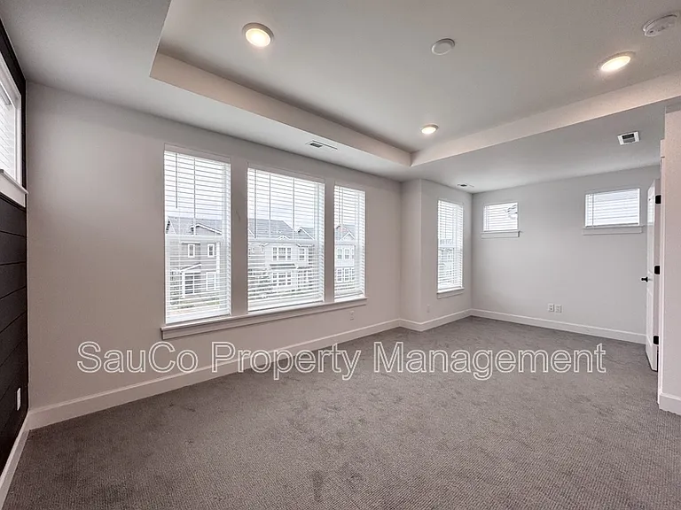 3920 SE 83rd Ave — Photo 10