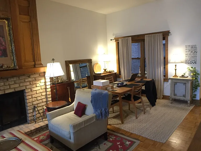 443 W Eugenie St #1E — Photo 1