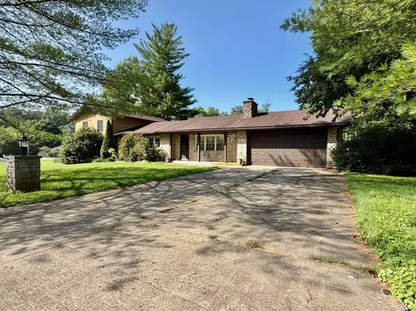 417 Sycamore Dr, Bedford, IN 47421