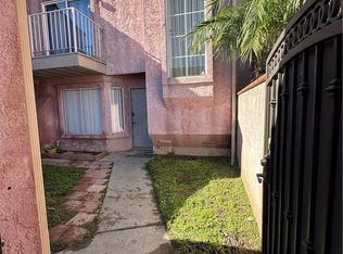 165 Racquet Club Dr, Compton, CA 90220