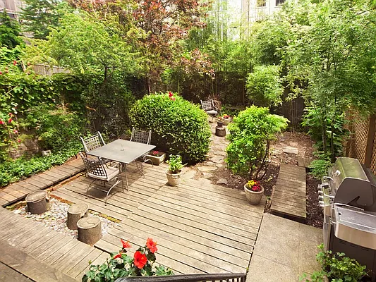 Rented by Sotheby's International Realty | media 7