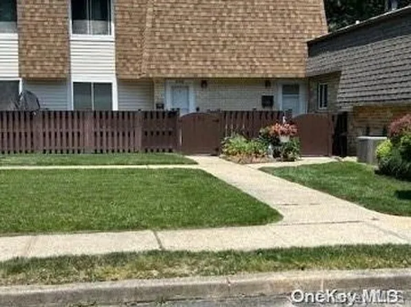 191 Cambridge Drive #0, Port Jefferson Station, NY 11776
