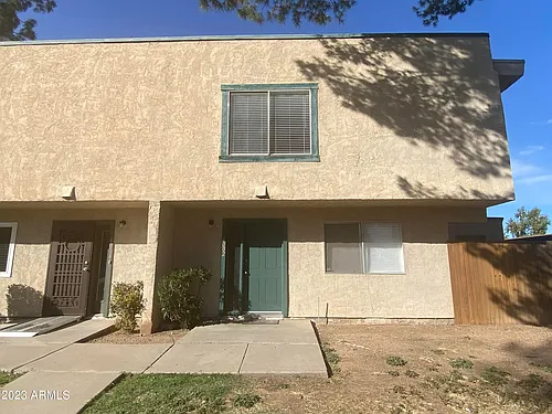 6002 W Townley Ave Photo 1