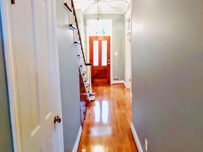 201 Ursuline St — Photo 5